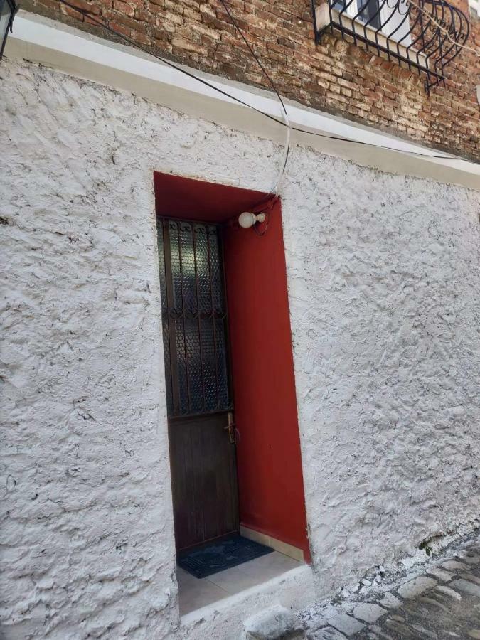 Private Apartment Elbasan Historic Center Kültér fotó