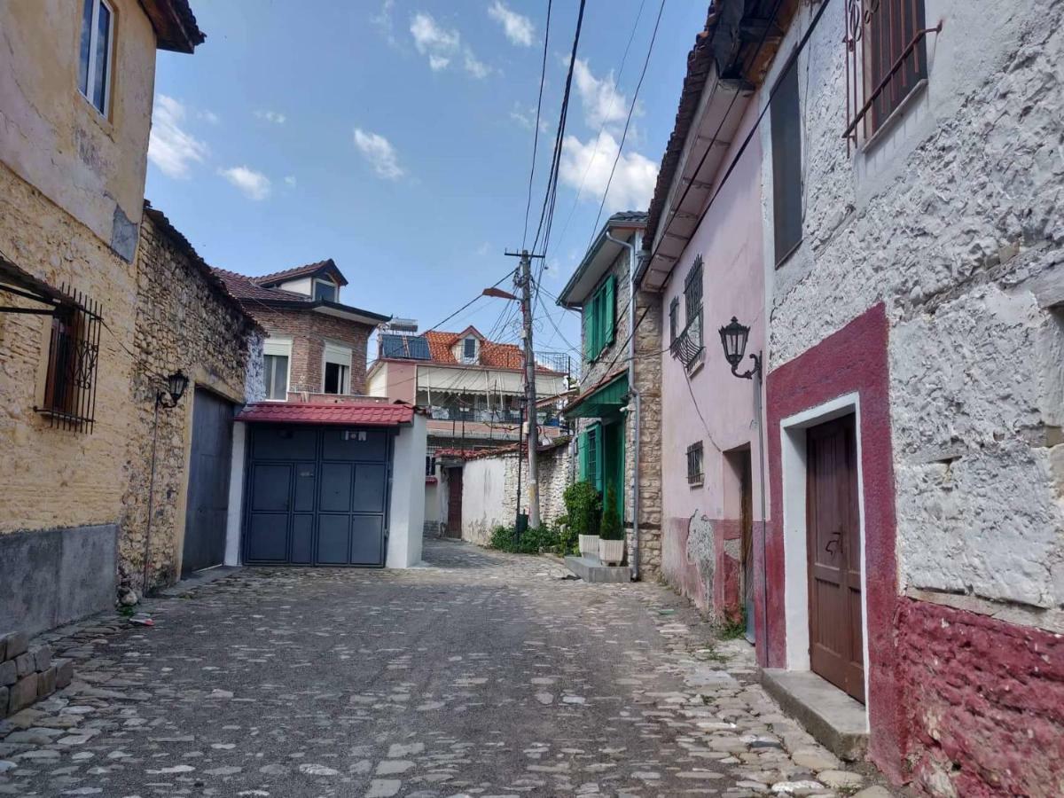 Private Apartment Elbasan Historic Center Kültér fotó