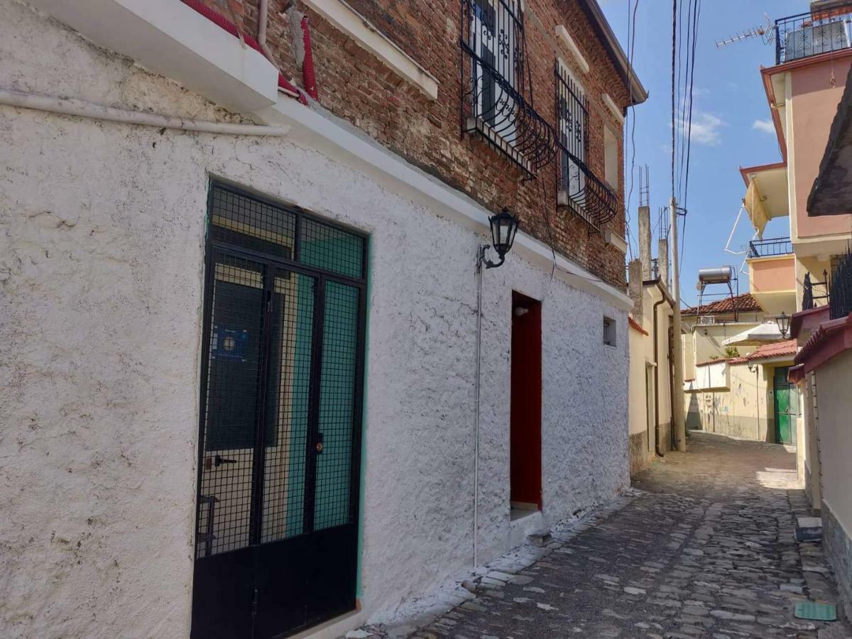Private Apartment Elbasan Historic Center Kültér fotó