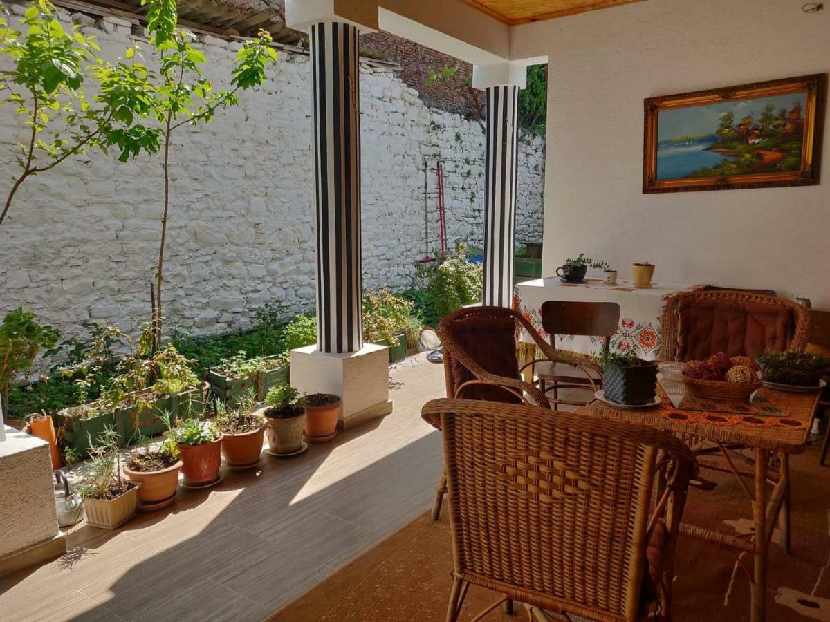 Private Apartment Elbasan Historic Center Kültér fotó